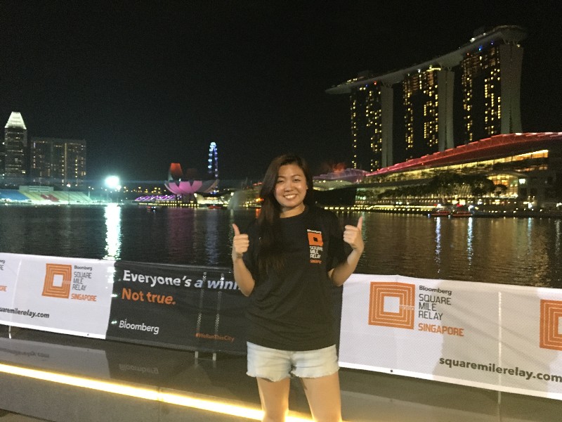 Eva enjoys her exciting business trip in Singapore