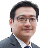 Dr William Yu