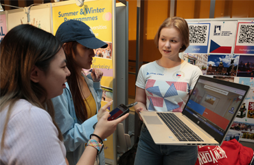 HSUHK’s Global Study Fair helps students embark on international exchange